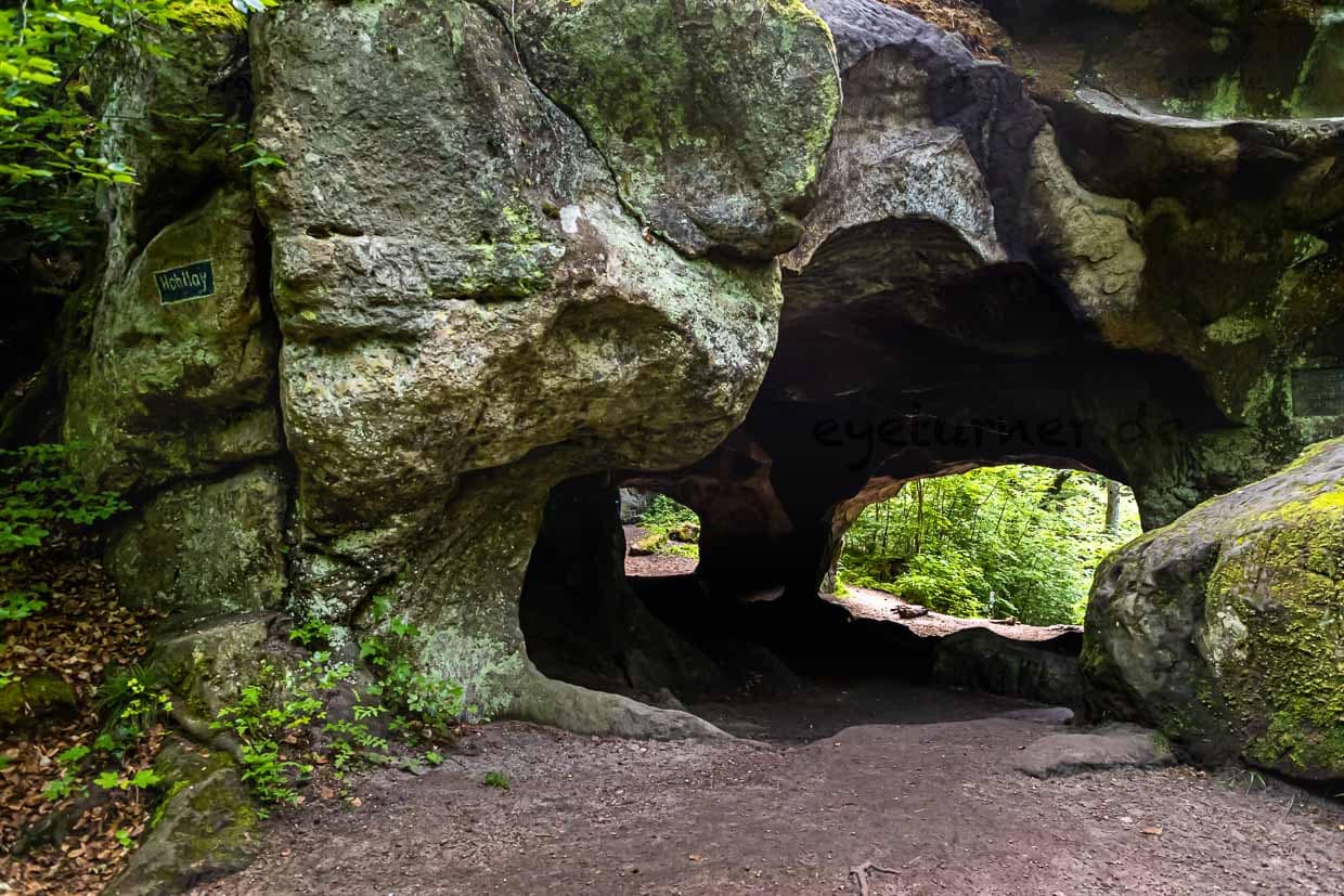 Huel Lee oder Hohllay - hier wurden früher Mühlsteine aus dem Felsen gebrochen / © Foto: Georg Berg