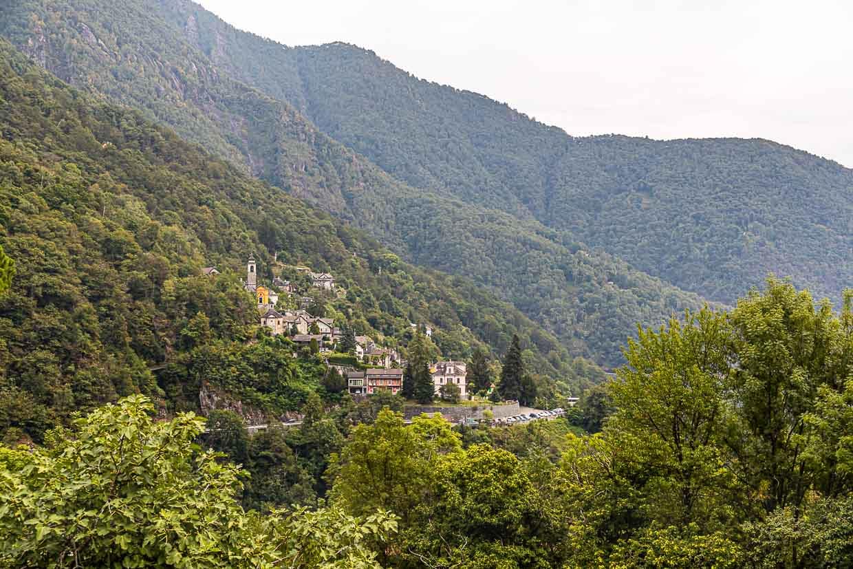 Die Dörfer im Onsernonetal haben sich seit je her die Kraft des Wassers zunutze gemacht, das die steilen Hänge hinnunter tobt. Im 17. Jahrundert gab es zwanzig Mühlen im Tal