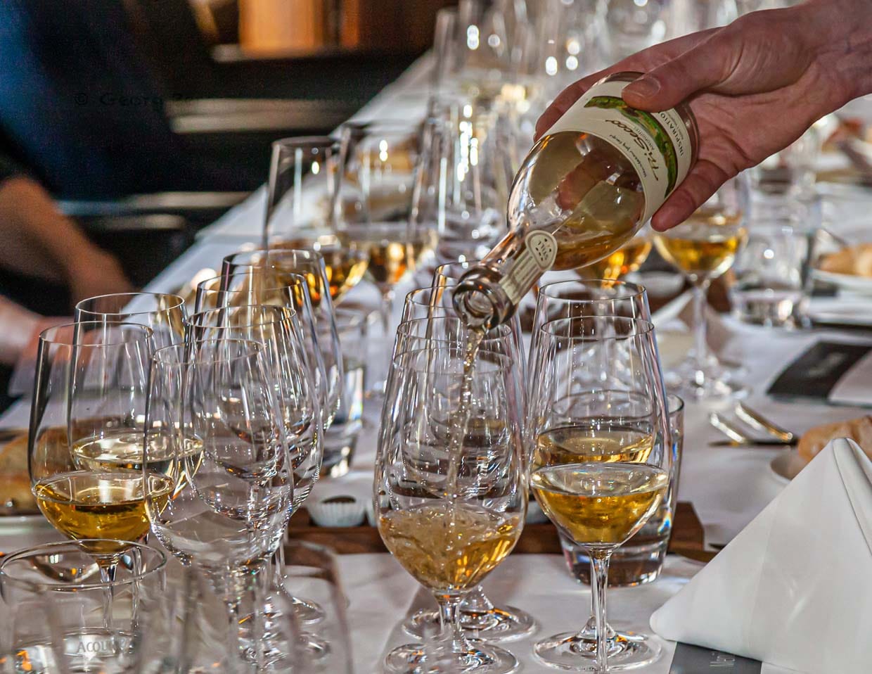 Der alkoholfreie Prisecco ist längst salonfähig und eine lohnenswerte Alternative zu Wein und Sekt / © Foto: Georg Berg