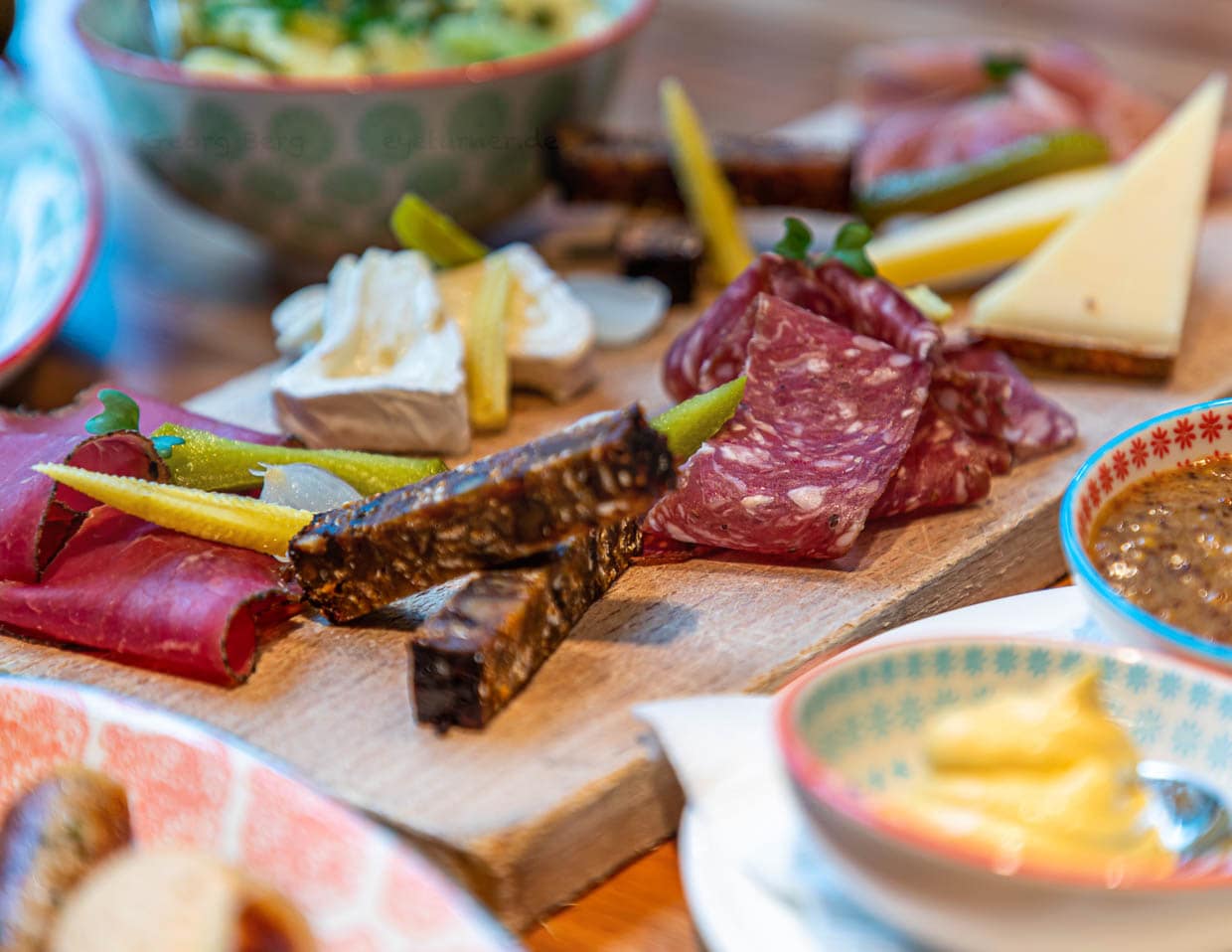 Herzhafte Platte in der Boucherie August / © Foto: Georg Berg