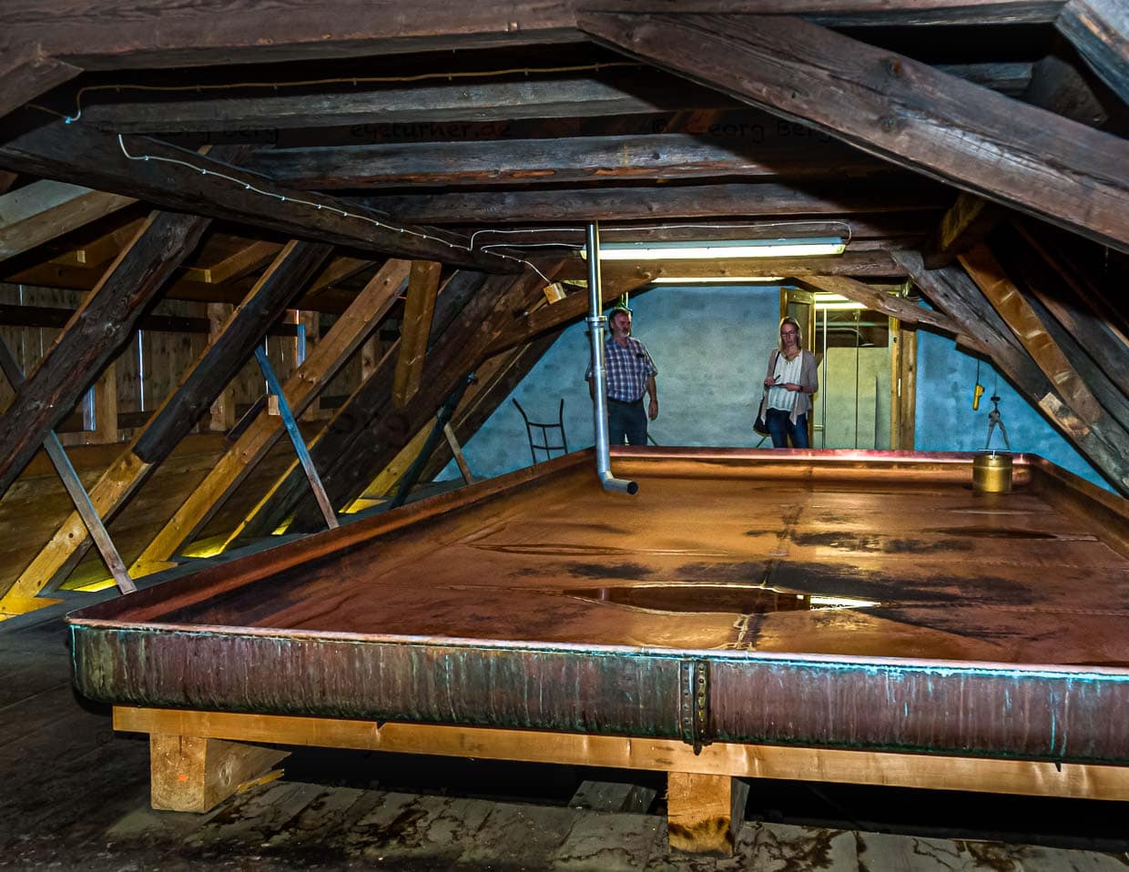 Leider leer bei unserem Besuch im Kommunbrauhaus. Das kupferne „Schiff“, in dem die Bierwürze eine Nacht lang abkühlen kann, bevor sie zur Gärung in die Braukeller der Privatbrauer transportiert wird