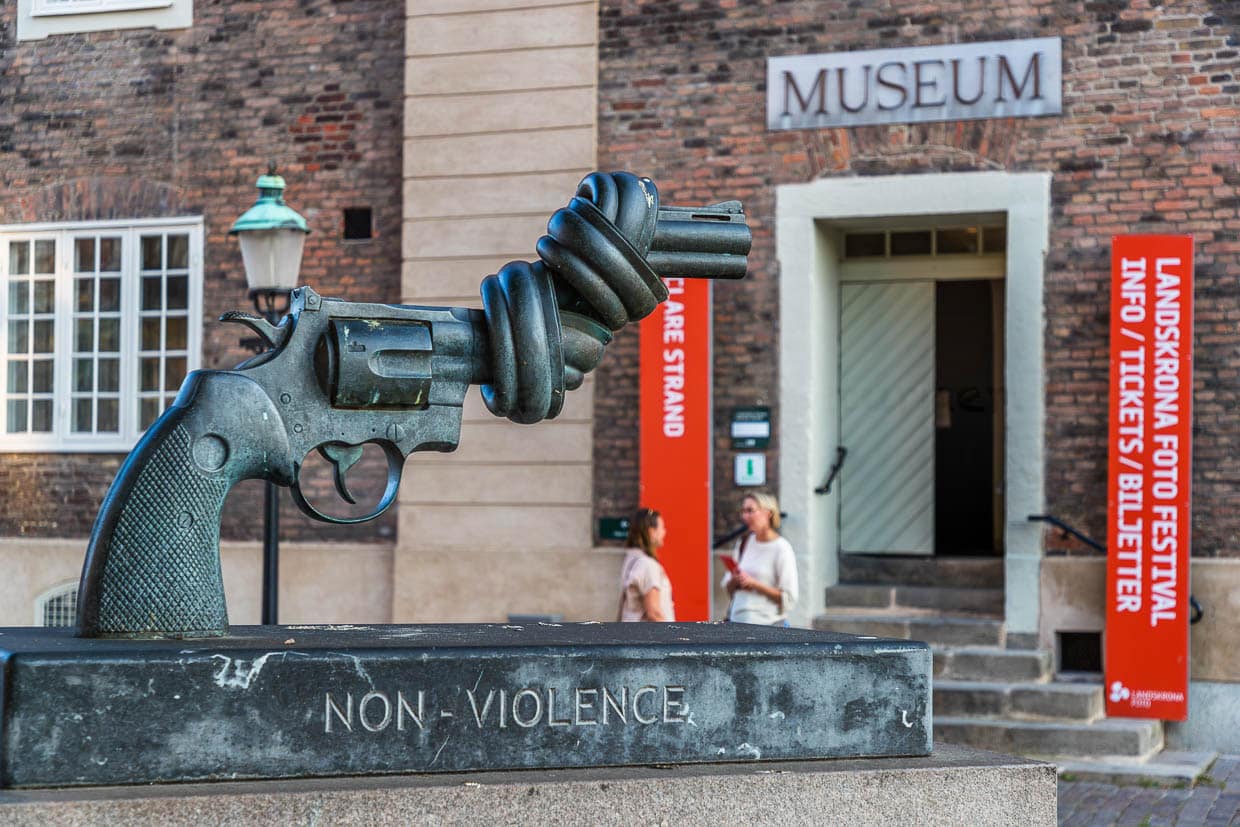 Le musée de Landskrona avec une sculpture de la série 