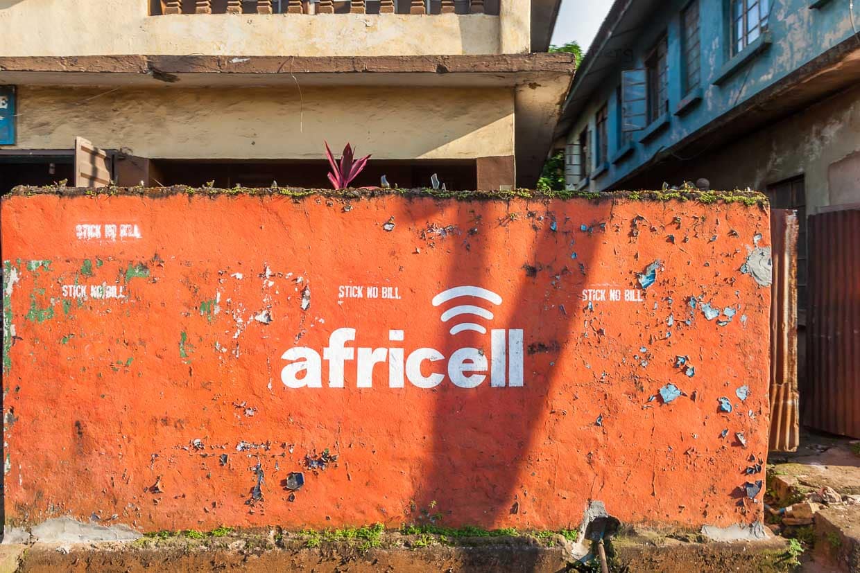 Mobilfunk ist in Sierra Leone weit verbreitet / © Foto: Georg Berg