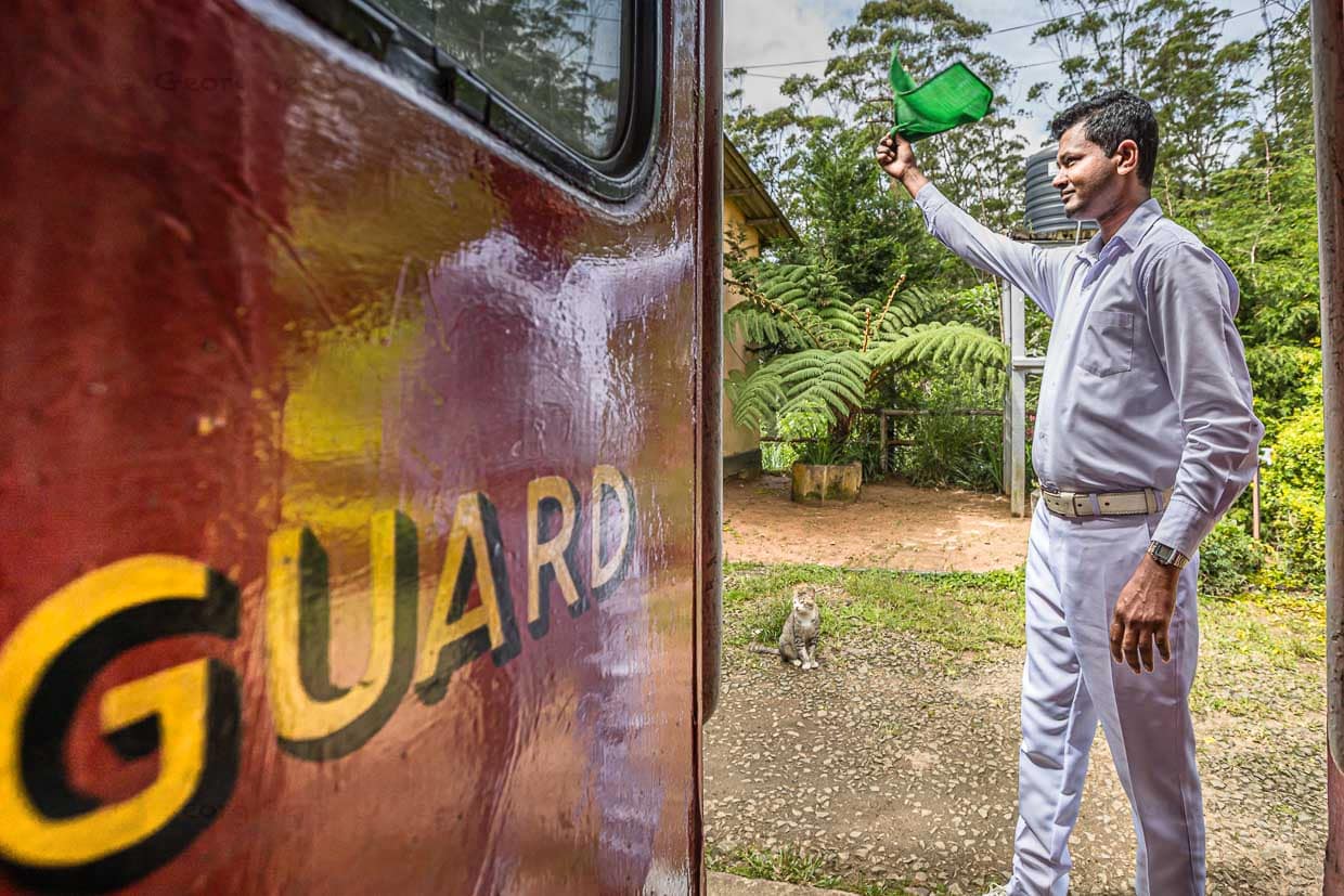 Der Zugbegleiter sorgt dafür, dass das Ziel möglichst pünktlich erreicht wird / © Foto: Georg Berg