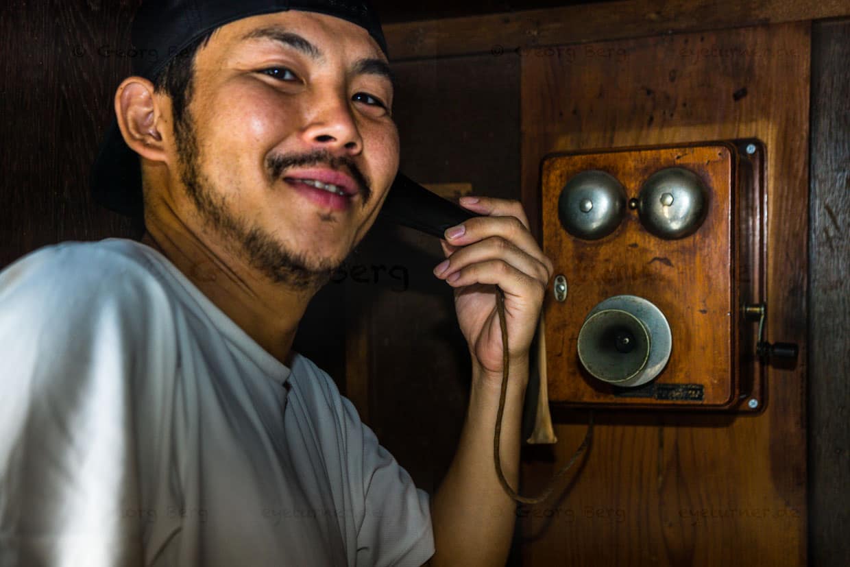 Pfiffige Kommunikation: Shohei Nozue setzt in dem Familienbetrieb Mejiiya Shoyu von 1872 in Hamamatsu, Shizuoka auf Workshops und verpackt dabei ein altes Handwerk in modernes Marketing / © Foto: Georg Berg