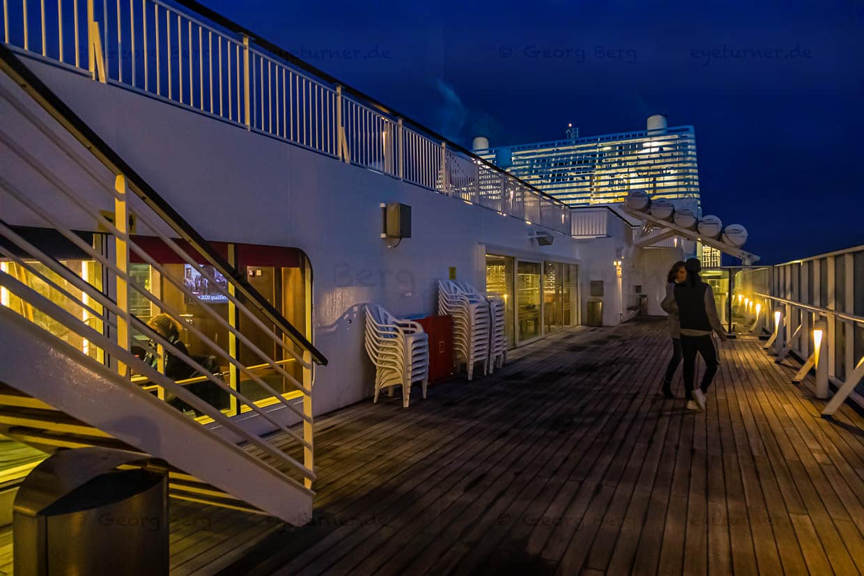 Vor dem Schlafengehen noch mal frische Luft tanken / © Foto: Georg Berg