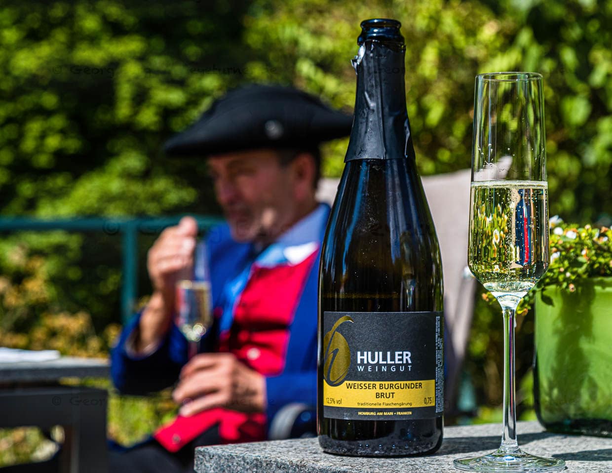 Genussmensch und Genussexperte: Hermann Laudensack führt durch das kulinarische Bad Kissingen. Erste Station ist stets sein eigenes Domizil, das Parkhotel Laudensack mit dem einzigen Sterne-Restaurant in Bad Kissingen / © Foto: Georg Berg