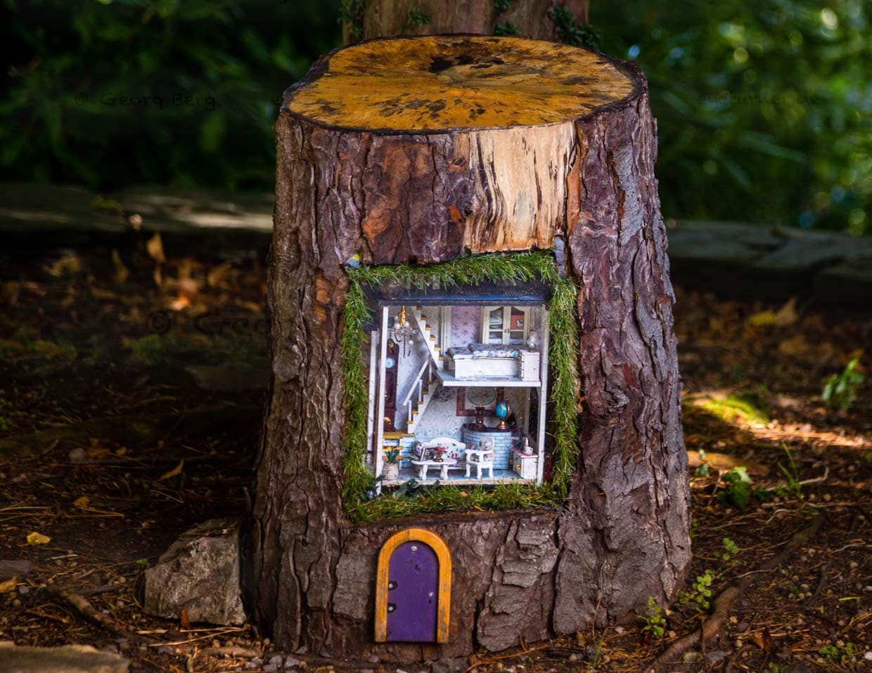 Der Elf Stewart ist nicht länger allein im Dunloe Castle. Weitere 19 Elfen leisten im Gesellschaft. Jedes Fabelwesen hat eine eigene Unterkunft, die von Kindern aufgespürt werden kann / © Foto: Georg Berg