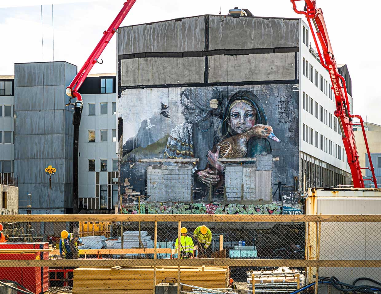 El progreso no conoce el perdón. El hogar es el lugar al que vas. La familia es lo que uno mismo hace de ella / © Foto: Georg Berg