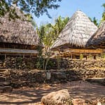 Lumbung Reis-Scheunen auf der Insel Alor in Indonesien / © Foto: Georg Berg