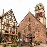 Kirche in Kaysersberg. Albert Schweitzer pflegte hier Orgel zu spielen, wenn er auf Besuch in seine Geburtsstadt kam / © Foto: Georg Berg