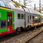 Die Kombination von Zug und Fahrrad ist in Luxemburg problemlos möglich. Alle Züge haben mehrere deutlich markierte Fahrradabteile mit je fünf Aufhängungen. Auch Fahrräder können kostenlos mitgeführt werden / © Foto: Georg Berg