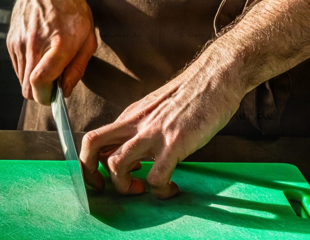 Wie benutzt man Küchenmesser richtig? / © Foto: Georg Berg