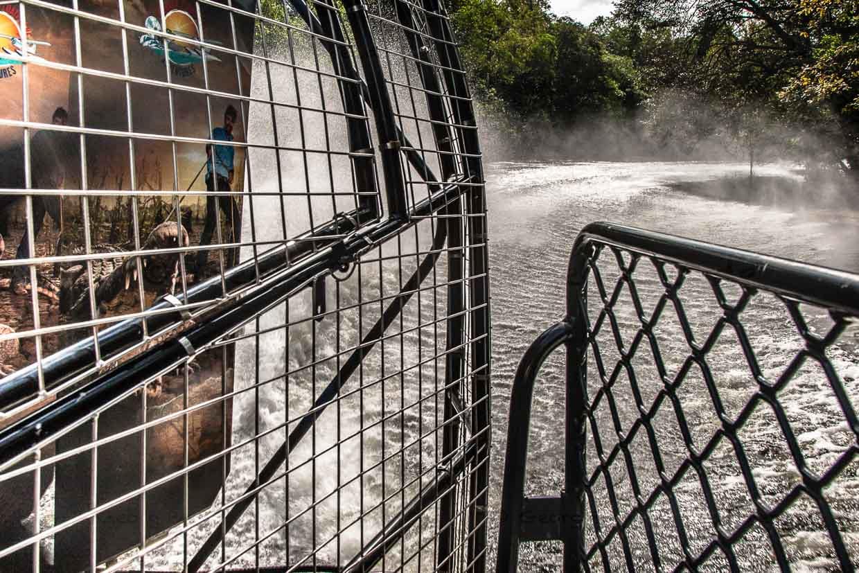 Der Propeller in Heck des Airboats entwickelt einen gewaltigen Schub / © Foto: Georg Berg