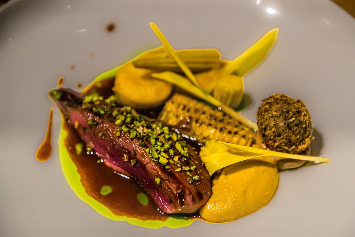 Wildente aus der Hoge Velouwe mit Püree aus frischem Mais / © Foto: Georg Berg