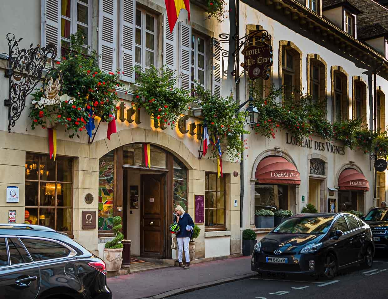 Hotel Le Cep. Das Haus liegt mitten in der Altstadt von Beaune. Das Hotel hat 30 Suiten. Teile des Gebäudes stammen aus dem 14. Jahrhundert. Im 17. Jahrhundert machte hier auch der junge Louis XIV, der spätere Sonnenkönig, halt / © Foto: Georg Berg