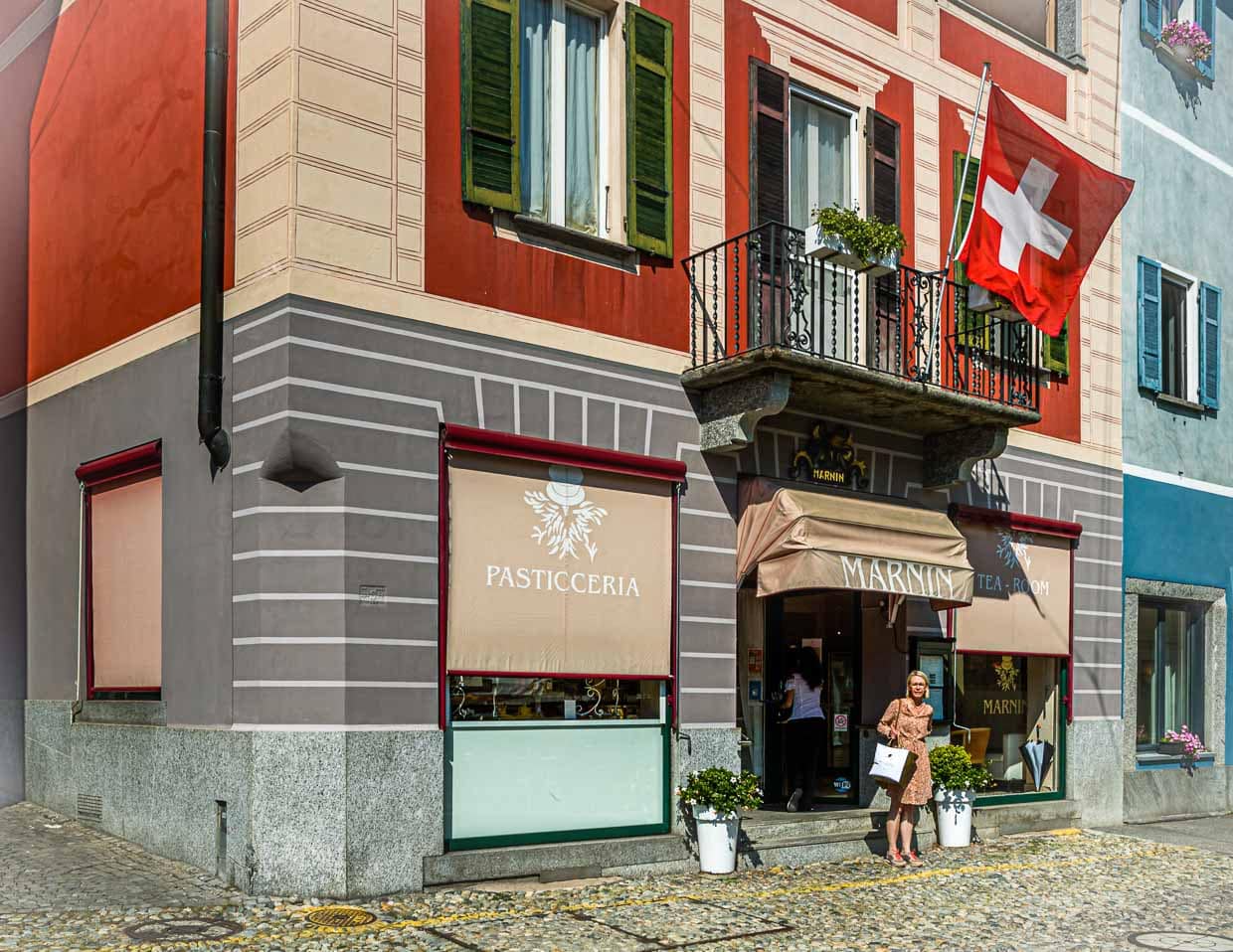 Das Stammhaus der Pasticceria Marnin existiert in Locarno seit 1989. Über den Verkaufsräumen befinden sich Backstuben und Konfiserie