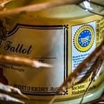 Neuer Anlauf für eine geschützte Herkunftsbezeichnung. Der Senf aus Burgund wird mit Aligoté, einem Weisswein aus dem Burgund, statt mit Essig produziert. Das macht ihn cremiger und feiner im Geschmack, aber auch weniger lange haltbar / © Foto: Georg Berg