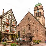 Kirche in Kaysersberg. Albert Schweitzer pflegte hier Orgel zu spielen, wenn er auf Besuch in seine Geburtsstadt kam / © Foto: Georg Berg