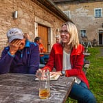 Vor allem beim Zoigl-Bier kommt man mit den Oberpfälzern schnell in Kontakt. Zufallsbekanntschaft Josef ist mit dem Fahrrad da und kennt Historisches und Lustiges rund um die Zoigl-Kultur in der nördlichen Oberpfalz / © Foto: Georg Berg