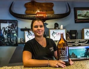 Humpty Doo im Norden Australiens ist für seinen Stubby Wettbewerb bekannt