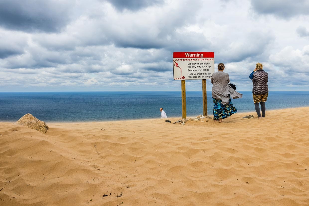 Blick von einer Düne im Sleeping Bear National Park auf den Michigansee. Er ist der größte See der USA und der viertgrößte Süßwassersee der Welt / © Foto: Georg Berg
