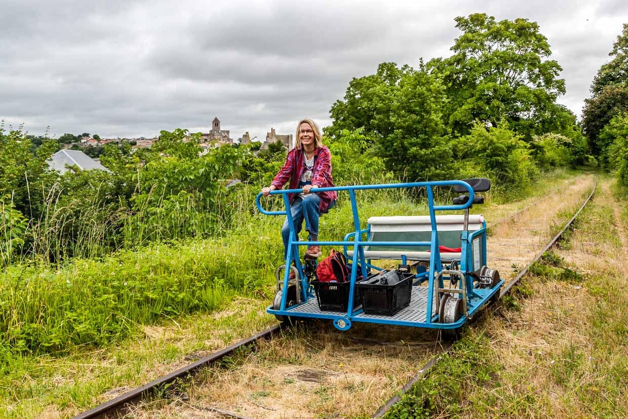 The Chauvigny skyline with five castle ruins in view during a ride with the VeloRail on an old railroad line / © Photo: Georg Berg