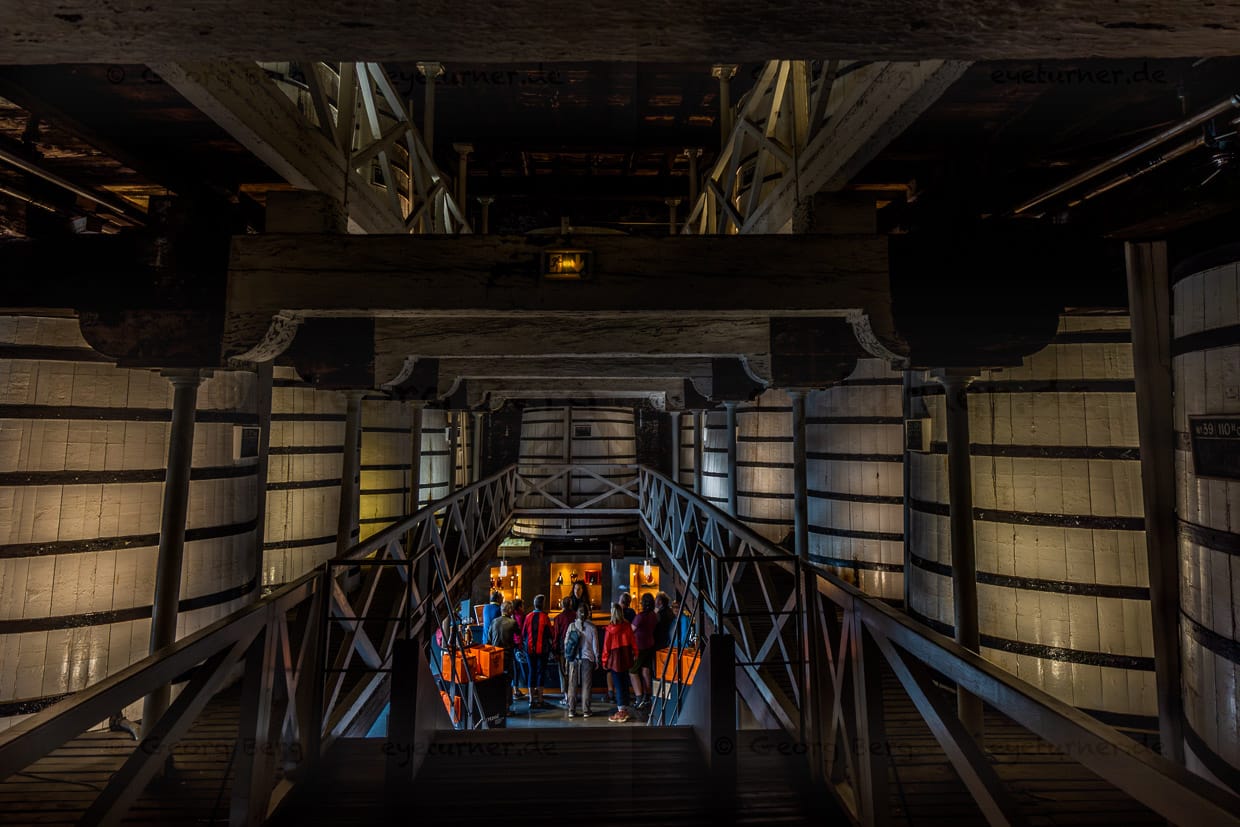 View into the sales room of cognac producer Baron Otard at the Château de Cognac / © Photo: Georg Berg