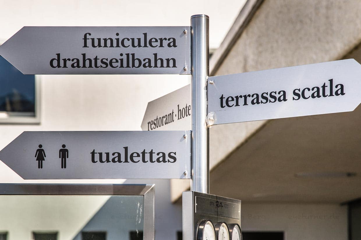 In der Schweiz ist auch das Rätoromanische, das nur von wenigen Menschen gesprochen wird, eine wichtige Sprache / © Foto: Georg Berg