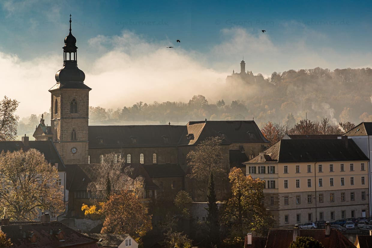 Die Altenburg mit ihrem markanten Turm steht auf einem Bergkegel am Rande der Steigerwaldhöhe. Die Burg war von 1305 bis 1553 Residenz der Bamberger Fürstbischöfe / © Foto: Georg Berg