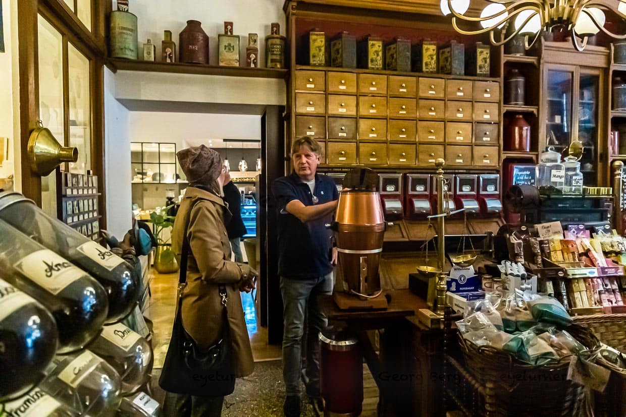 Fachgeschäft für Tee und Kaffee "De Pelikaan"