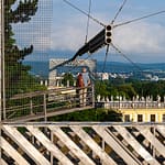 Der „Rahmenbau“, von Haus‐Rucker‐Co errichtet zur documenta 6 im Jahr 1977, öffnet sich zum Staatspark Karlsaue Kassel / © Foto: Georg Berg
