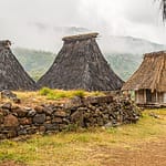 Traditionelle Architektur von Wohngebäuden auf den Sunda-Inseln in Indonesien / © Foto: Georg Berg
