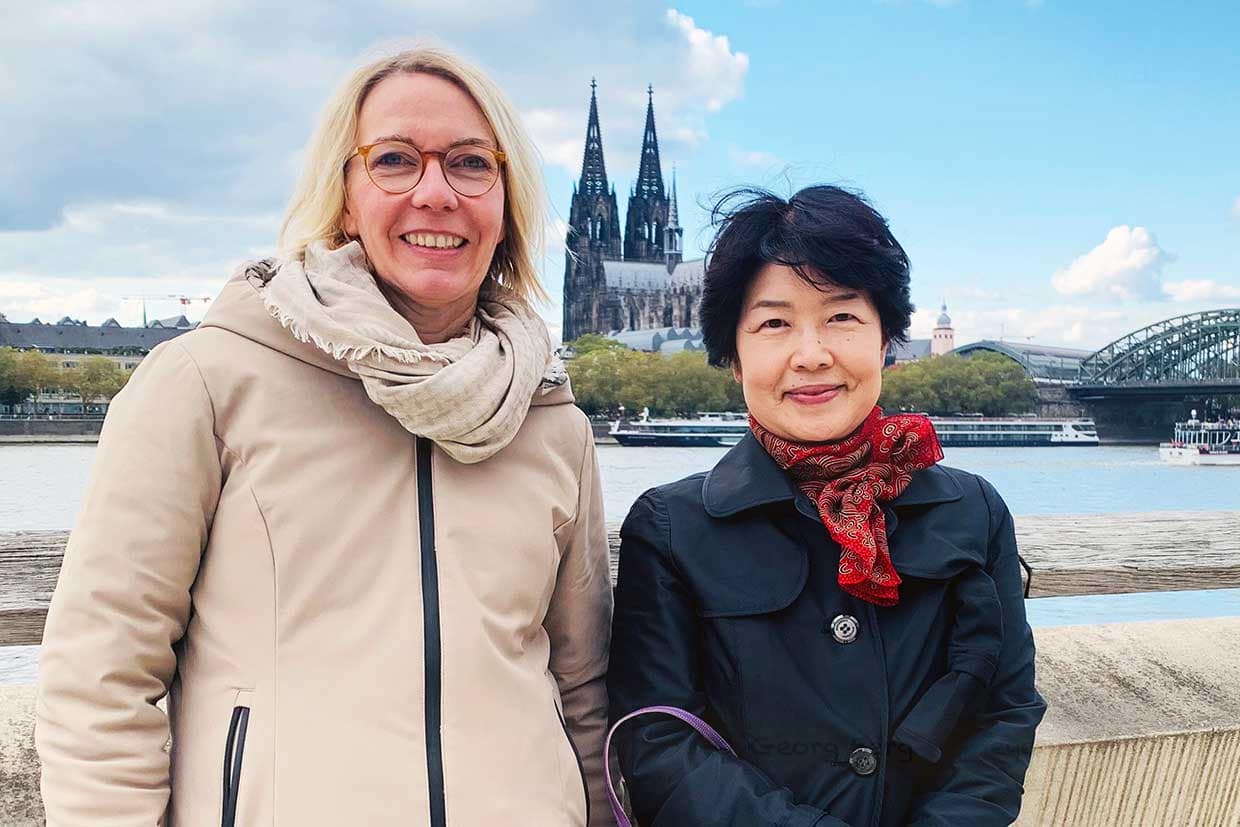 Angela Berg (l.) und Noriko Hasegawa (r.) in Köln