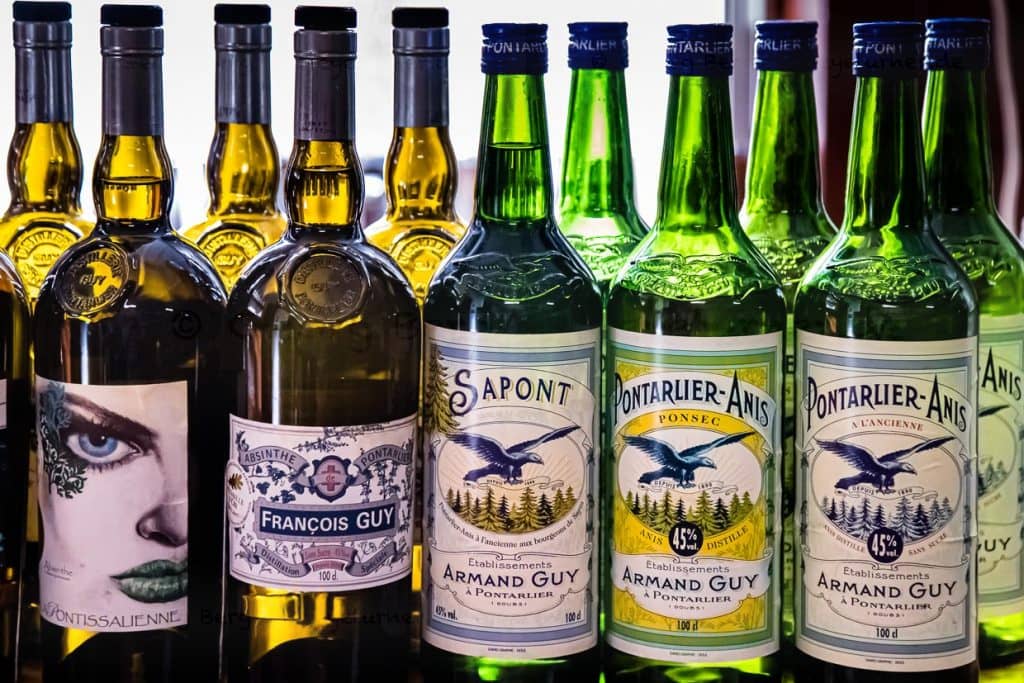 Absinth Produkte aus der Destilerie Bottles Armand Guy in Portarlier, Frankreich / © Foto: Georg Berg
