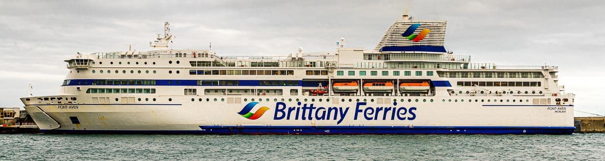 Die Pont Aven, das Flaggschiff der Brittany Ferries / © Foto: Georg Berg