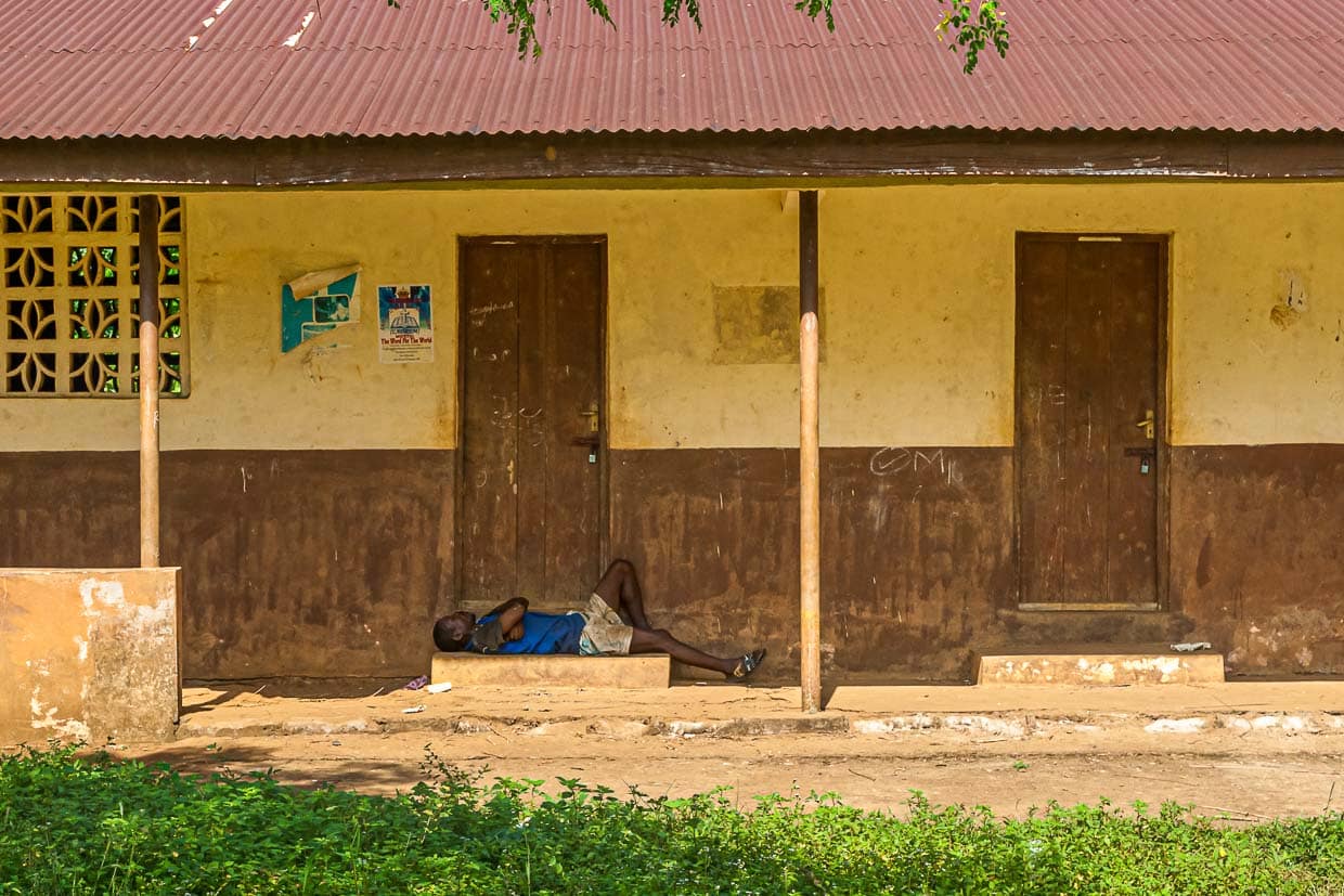 Wake me up when September ends (Banana Island, Sierra Leone) / © Foto: Georg Berg