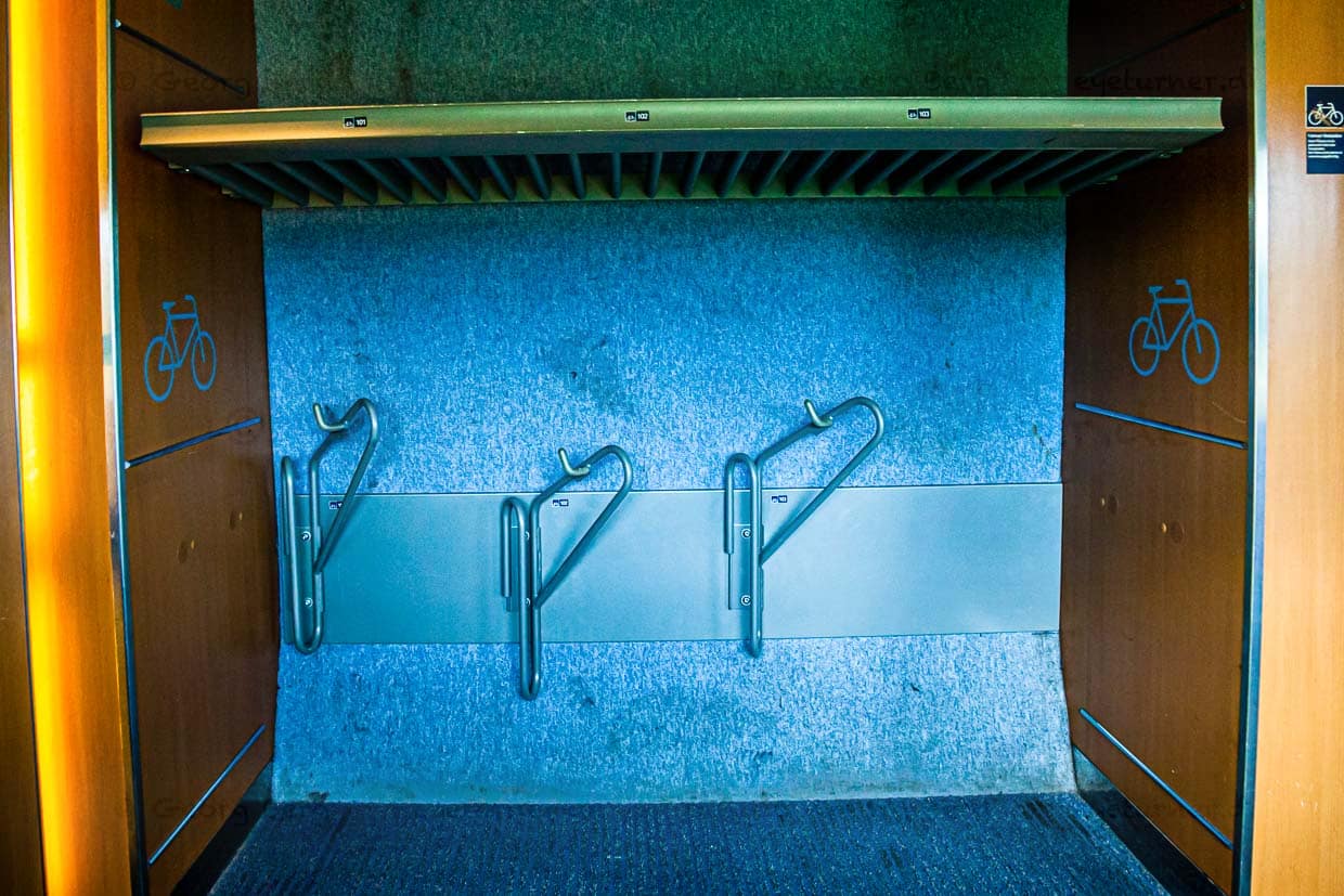 Nur drei Fahrradplätze stehen pro ICE zur Verfügung. Viel zu wenig für eine klimafreundliche Verkehrswende / © Foto: Georg Berg