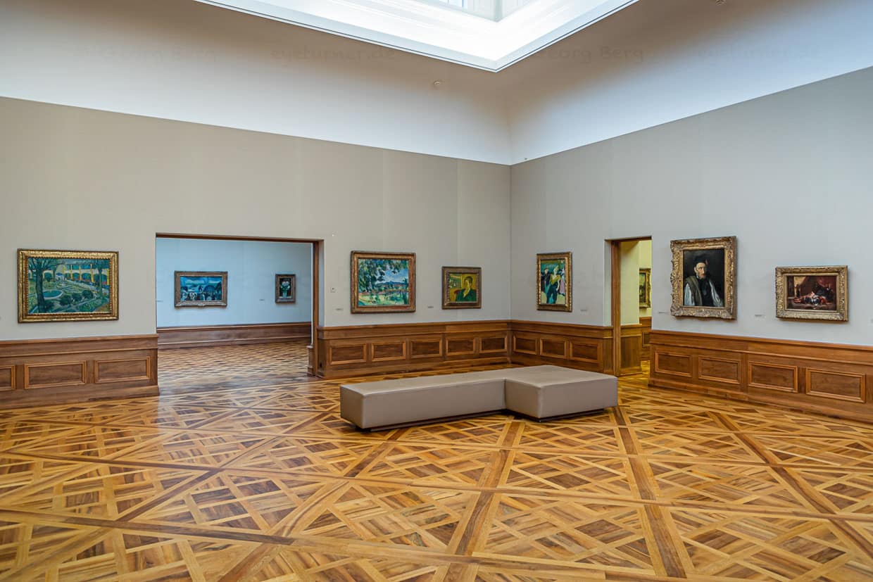 Der Galeriebau der Sammlung Oskar Reinhart. Hier treten alte Meister in den Dialog mit französischen Impressionisten. Die Hängung entspricht den Vorgaben ihres Sammlers / © Foto: Georg Berg