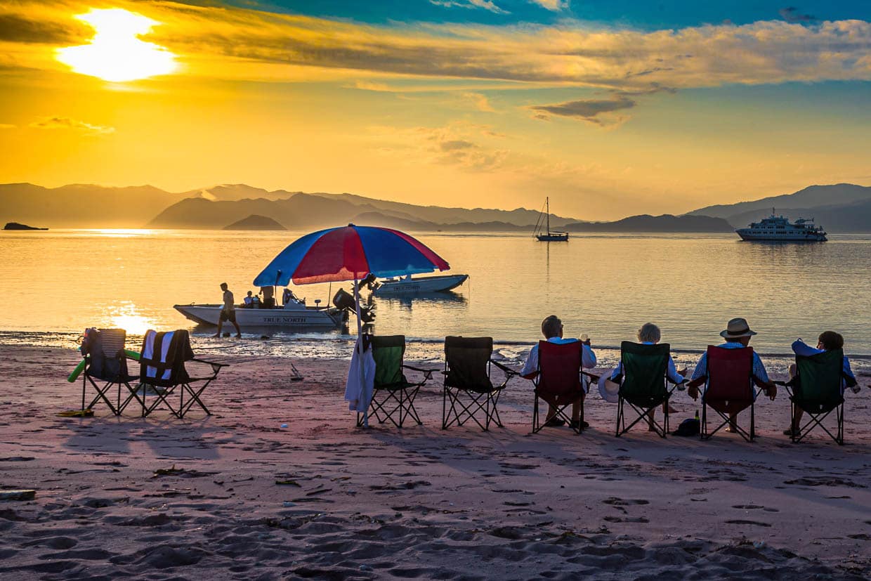 Copa al atardecer en la playa rosa / © Foto: Georg Berg