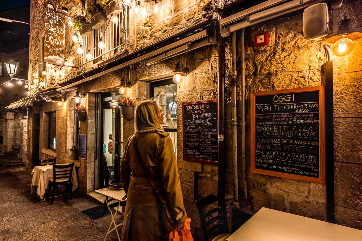 Restaurant traditionnel proposant des plats typiques du pays : Il Ghetto da Ottavio dans la vieille ville de Saint-Marin / © Photo : Georg Berg