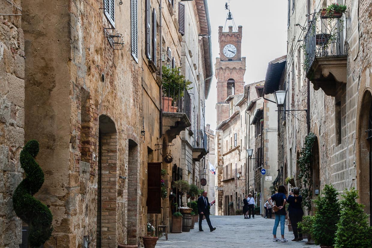 Altstadt von Pienza mit dem Glockenturm der städtischen Verwaltung / © Foto: Georg Berg