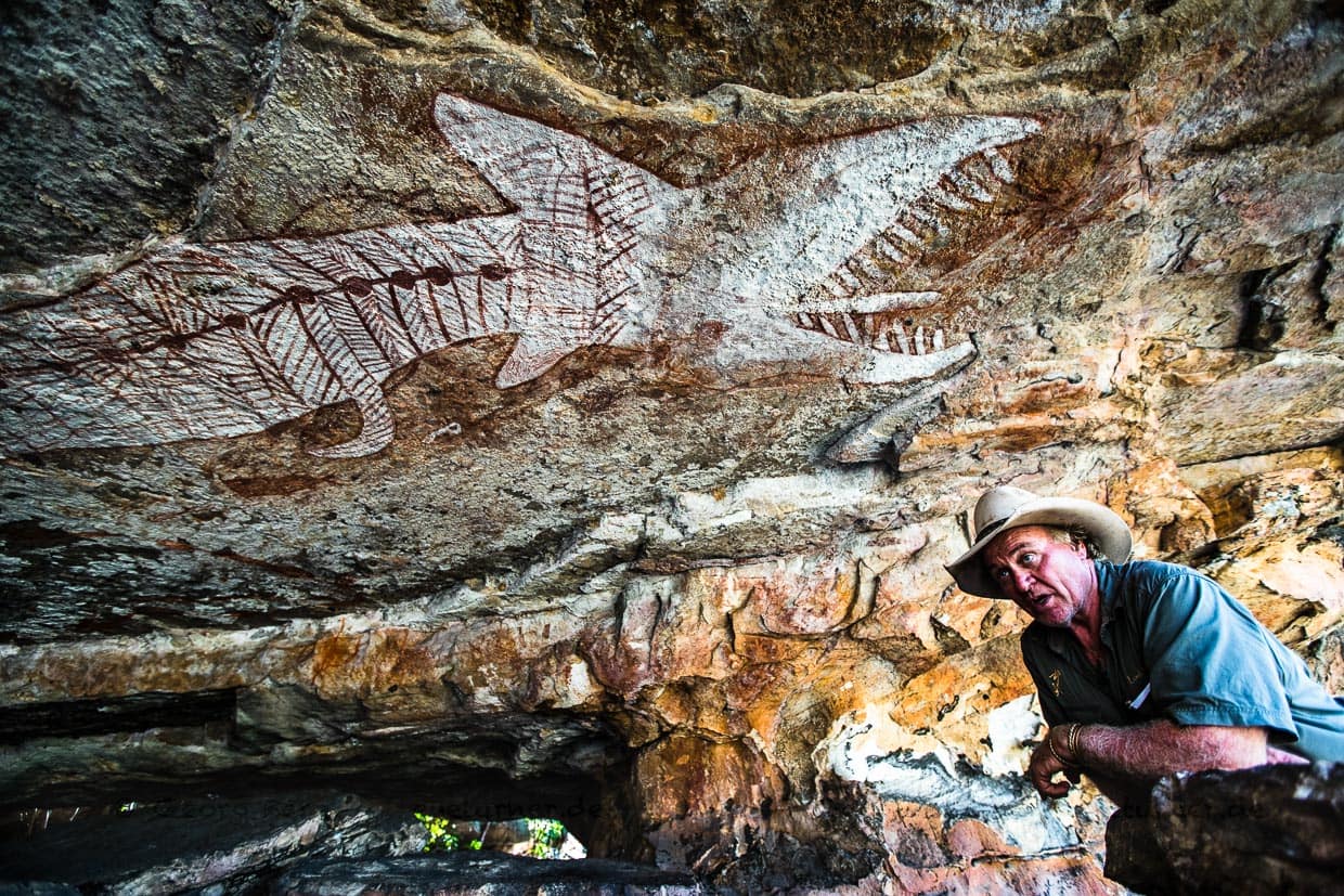 Sab Lord kann über jedes Wandgemälde viel erzählen / © Foto: Georg Berg