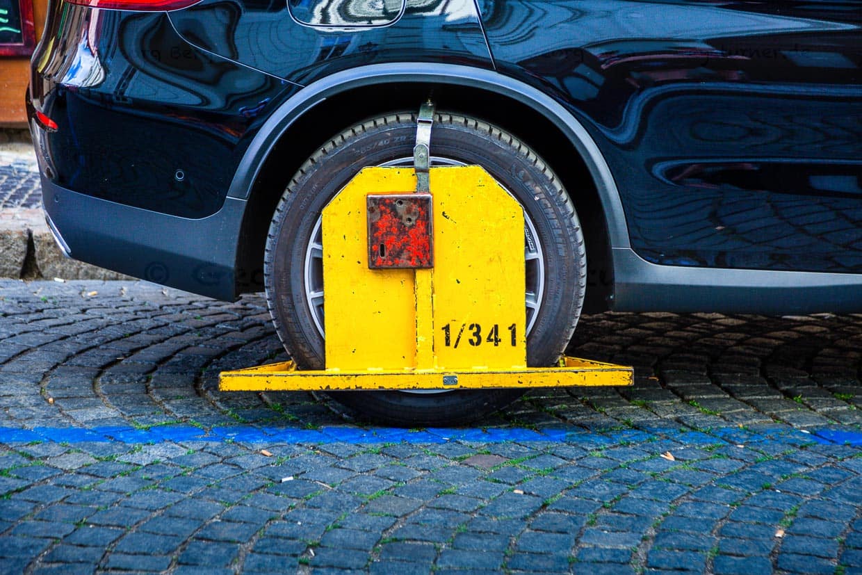 Parkkralle als Mobilitätsbremse / © Foto: Georg Berg