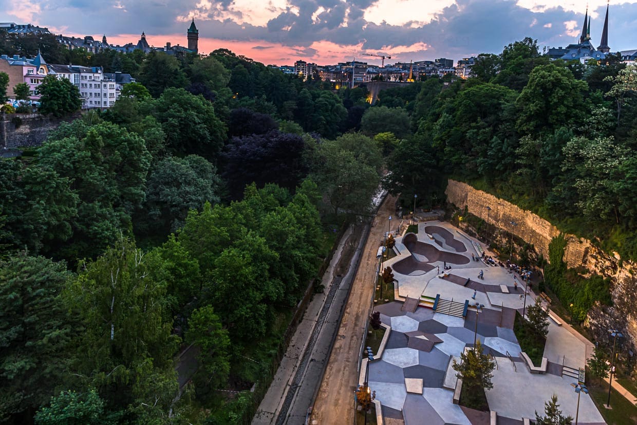 El parque de patinaje Peitruss está enclavado en los espacios verdes del valle de Petrus / © Foto: Georg Berg