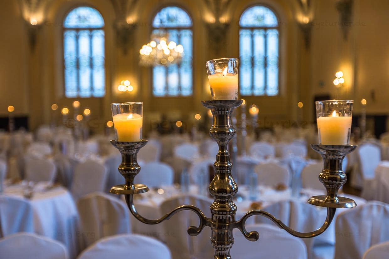 Barocksaal im Stiftskulinarium St Peter in Salzburg. Schauplatz für das Mozart Dinner Concert bei Kerzenlicht. Zur Musik von Wolfgang Amadeus Mozart wird ein historisches Menü anno 1790 serviert, das stets mit Salzburger Nockerln als Dessert abschließt / © Foto: Georg Berg