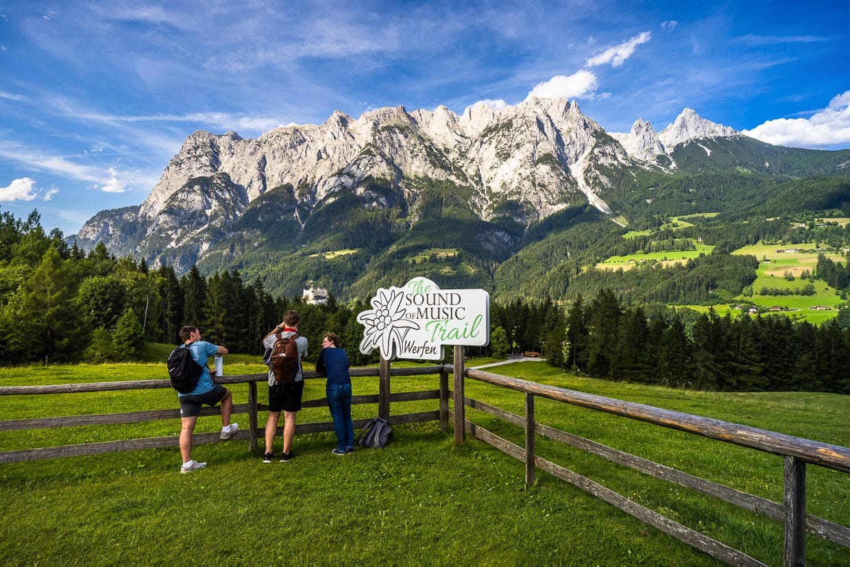 Die Begeisterung für den Musicalfilm von 1965 scheint ungebrochen. Jedes Jahr reisen bis zu 300.000 Touristen aus aller Welt nach Werfen, darunter erstaunlich viele junge Menschen / © Foto: Georg Berg