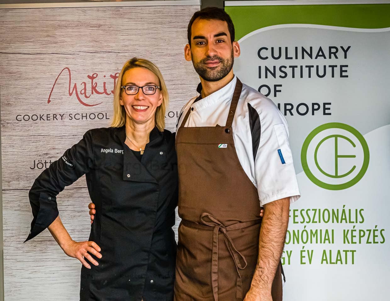 Angela Berg mit László Papdi und Dank an Maki Stevenson vom Culinary Institute of Europe für eine messerscharfe Trainingseinheit mit Blick über die Dächer von Budapest / © Foto: Georg Berg