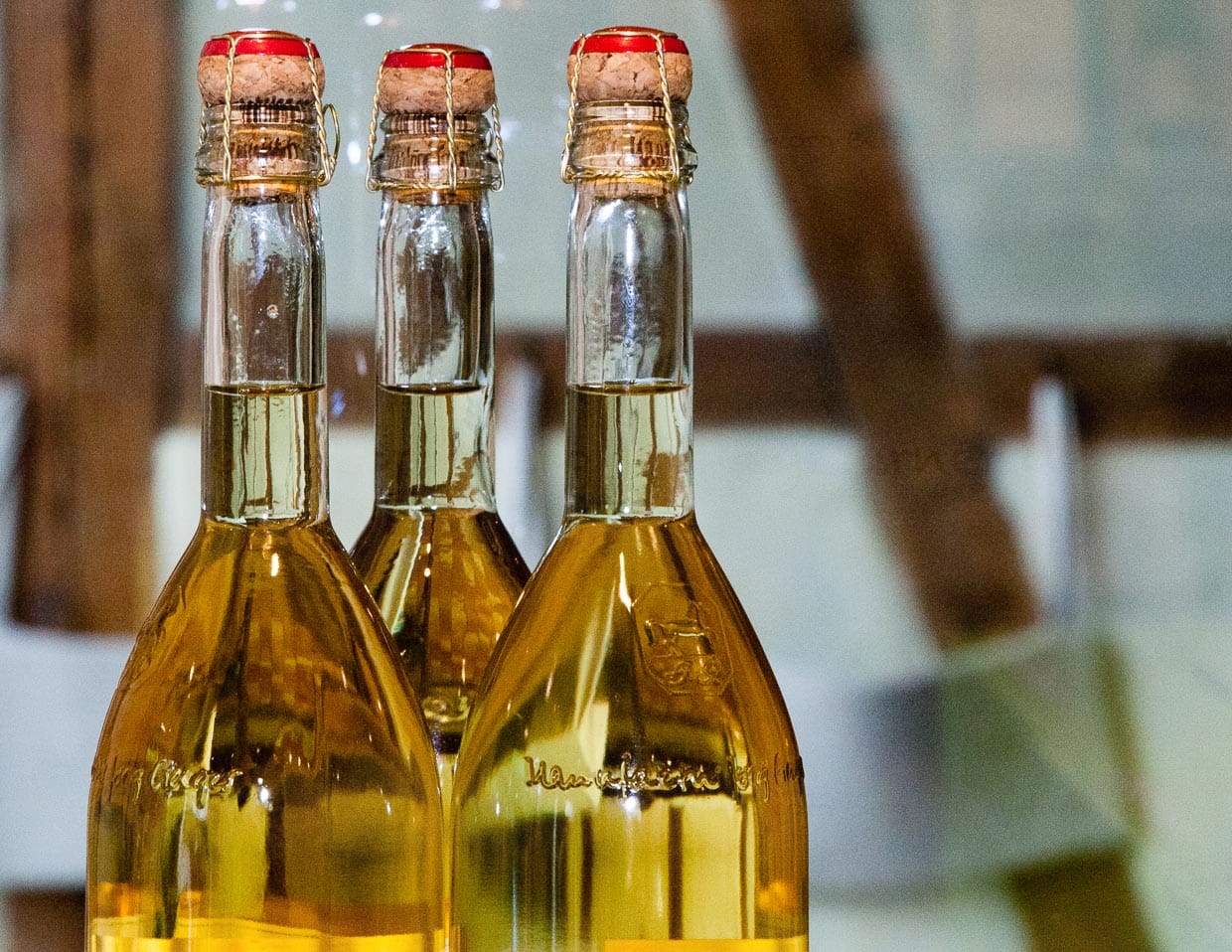Die alkoholfreien Cuvée-Flaschen erinnern an ChampagnerMalaysia / © Foto: Georg Berg