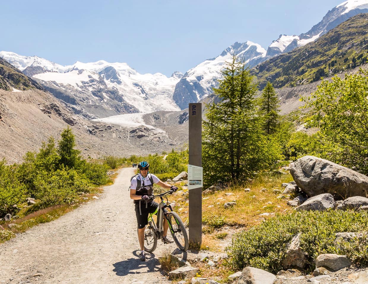Bis zu dieser Stelle füllte der Morteratsch-Gletscher noch 1970 das Tal aus / © Foto: Georg Berg